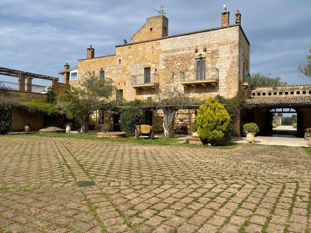 Masseria Sotto Le Stelle Provenzani 카살라바테 외부 사진